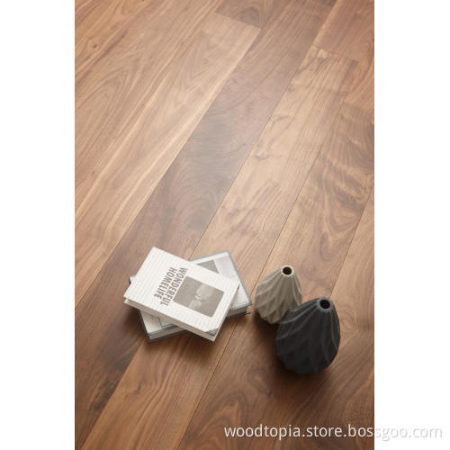 Lantai kayu pepejal tiga lapisan warna walnut hitam